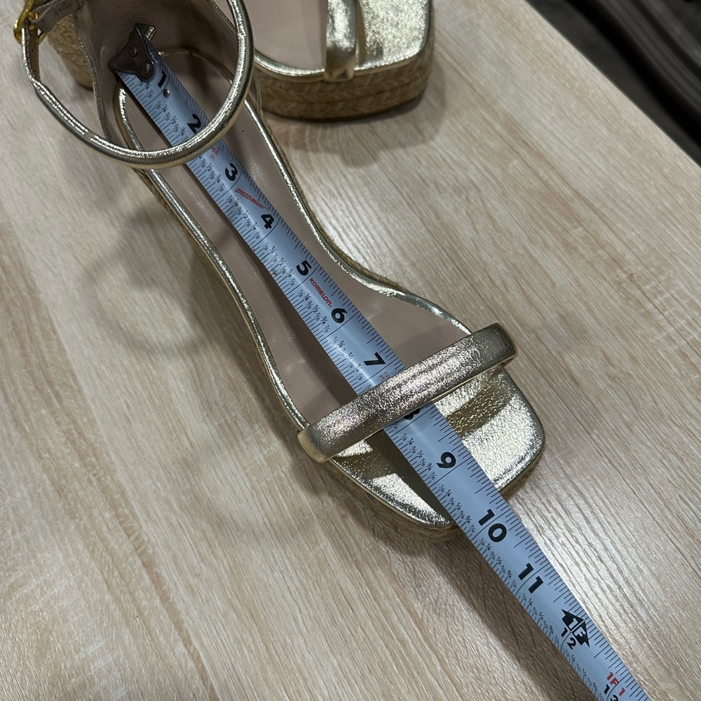 Stuart Weitzman Gold Wedge Sandals - Picture 13 of 16